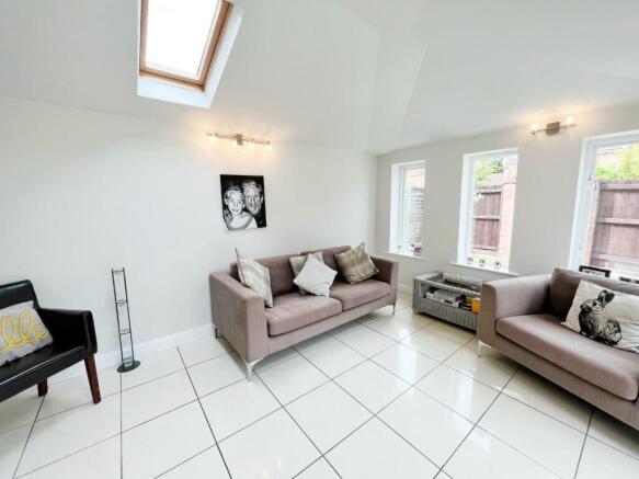 Garden Room pic 5.jpg