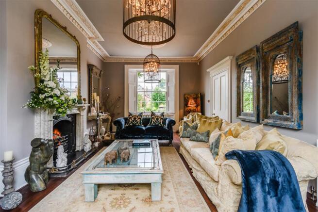 8424613-interior20.jpg