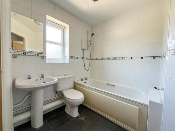 2 bed Apartment for sale Image 10