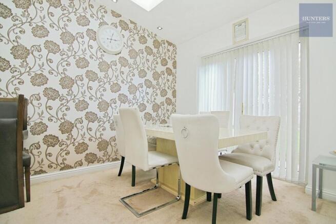 3 bed Semi-Detached for sale Image 4