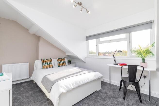 6 bed House to rent Image 10