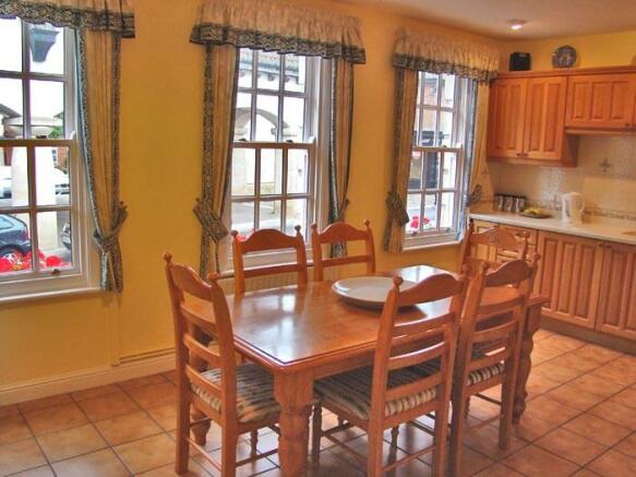 Kitchen/Dining Room