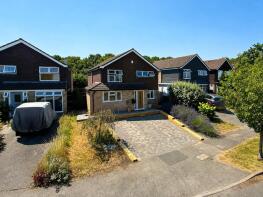 4, Blenheim Crescent, Farnham GU9 0DG