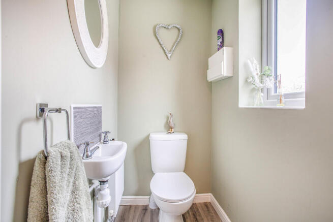 2 bed Semi-Detached for sale Image 9