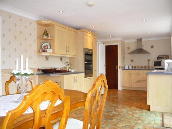 5. Kitchen Dining