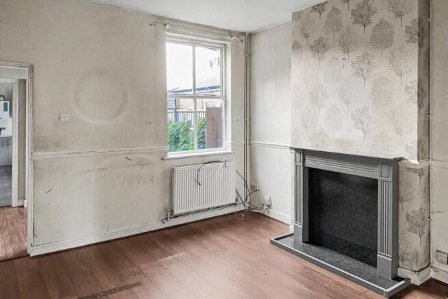 47 Walsall Road, Darlaston, West Midlands, WS10 9JS
