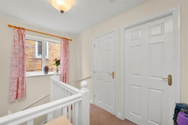 3 bed Detached for sale Image 12