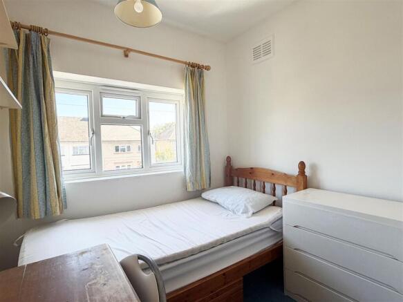 LD Bedroom2.jpg