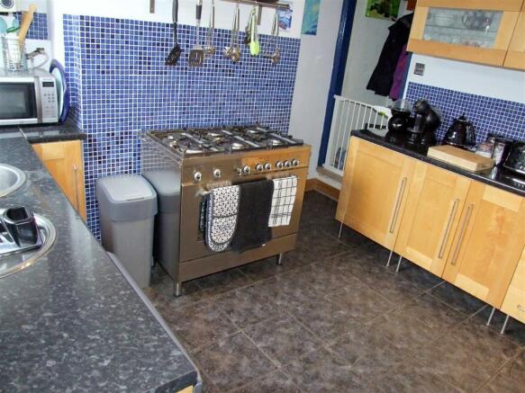 DINING KITCHEN