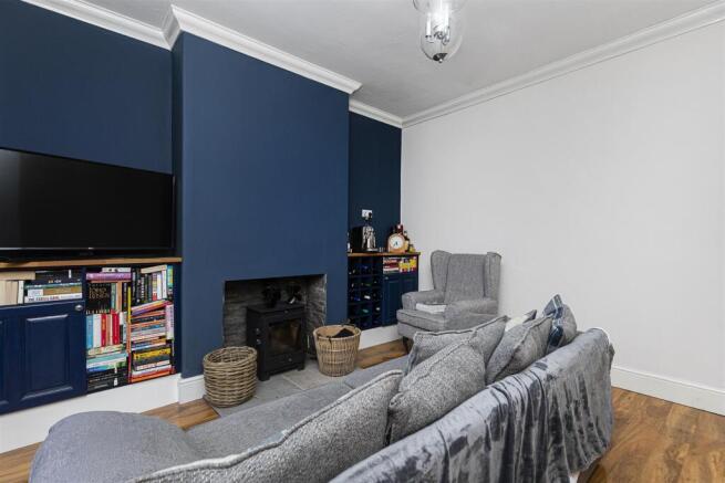 2 bed Semi-Detached for sale Image 7