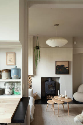 195386 - THORPE-CRESCENT-26.jpg