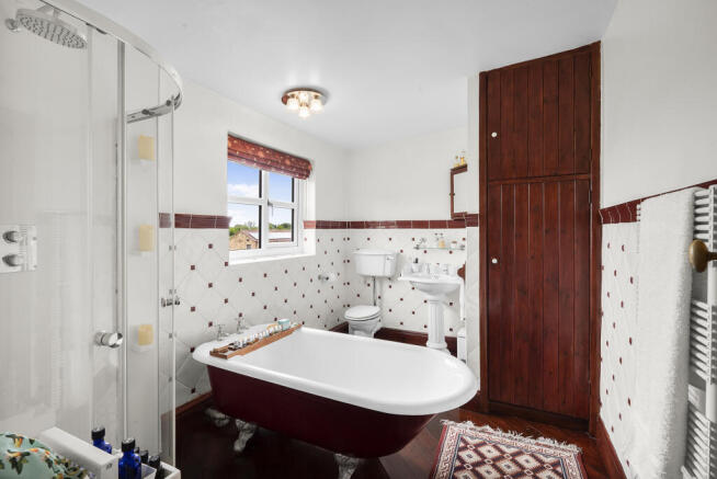 3 bed Detached for sale Image 7