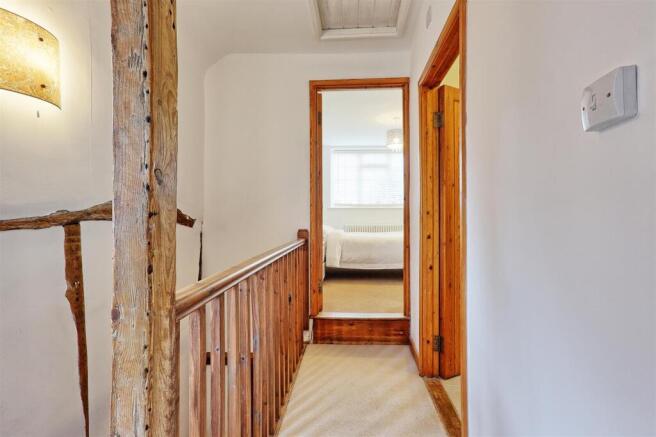IMG_7813_4_5_easyHDR-interior3.jpg