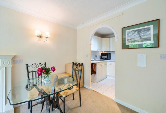 1305802-10-684973...