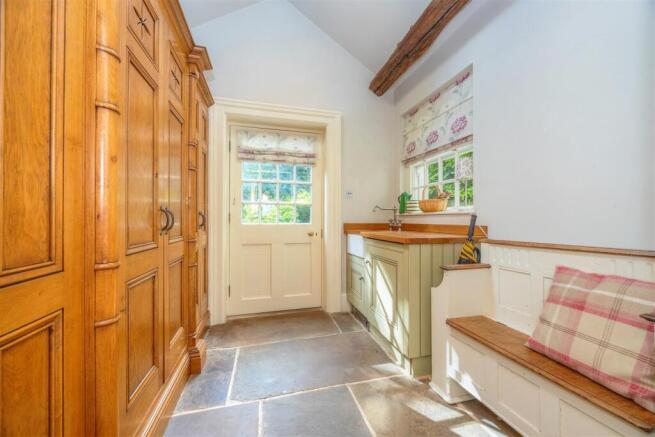 4 bed Character Property for sale Image 11