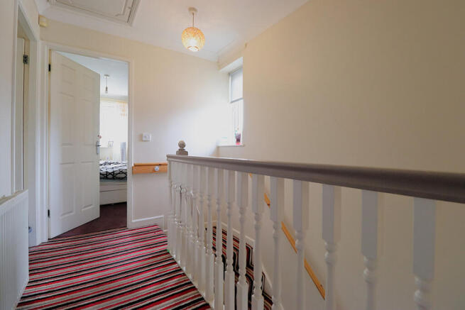 3 bed Semi-Detached for sale Image 12