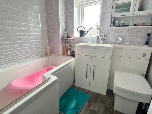 2 bed Detached for sale Image 11