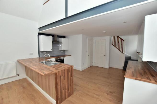 Kitchen Area.JPG