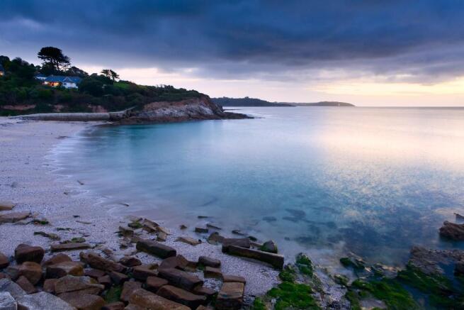 Swanpool Beach