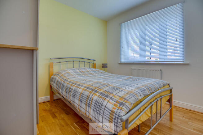 Bedroom 2.1