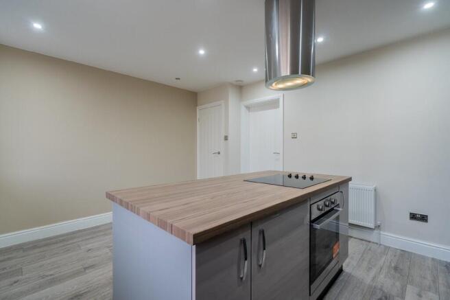 3 bed Terraced to rent Image 10