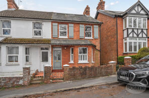 41, St James Avenue, Farnham GU9 9QF