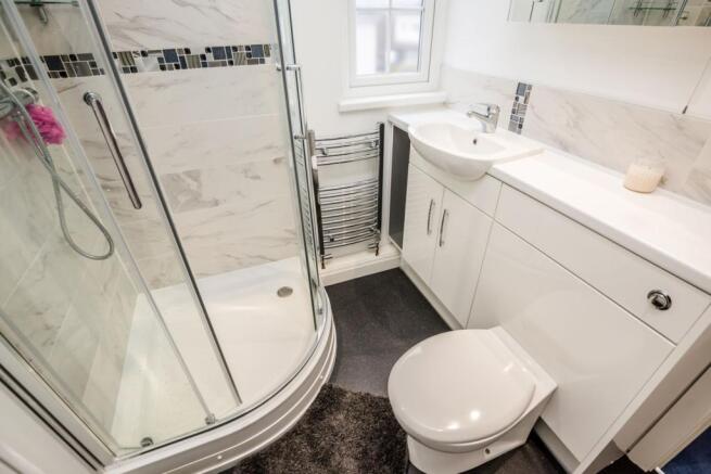 Jack & Jill En-suite