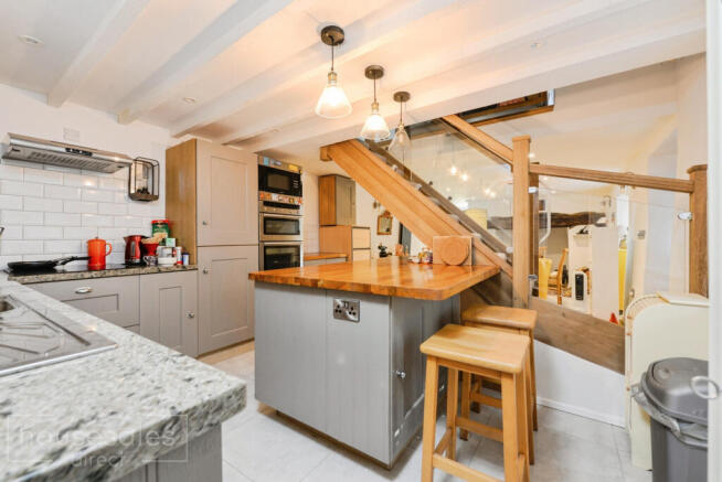 Kitchen/Dining Room