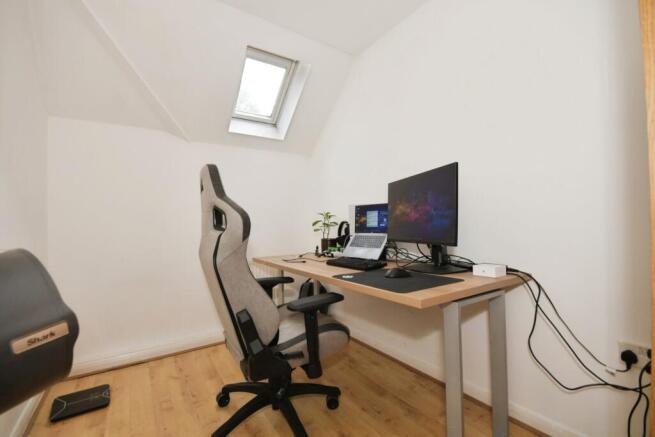 2 bed Flat for sale Image 12