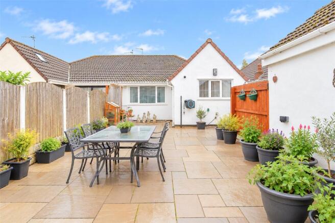 Colemere Drive, Thingwall, Wirral photo 4