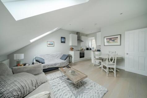 Ravenstone Street, Balham, London, SW12