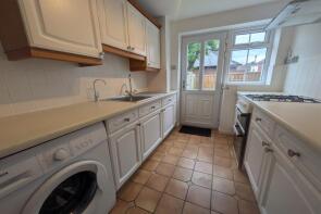 10, Hall Croft, Nottingham NG9 1EL