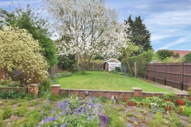 Rear Garden (2).jpg