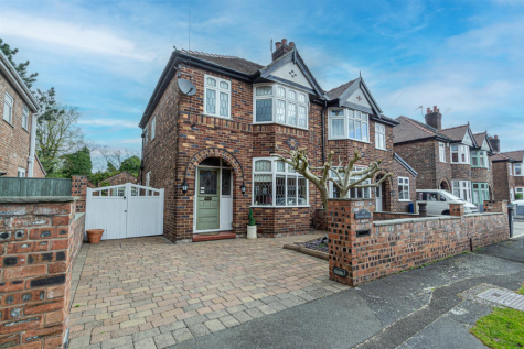 Greenbank Gardens, Stockton Heath, Warrington, WA4
