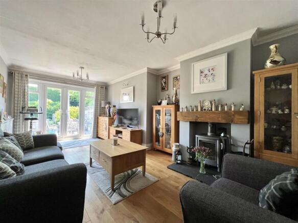 Drew Crescent, Stourbridge photo 4