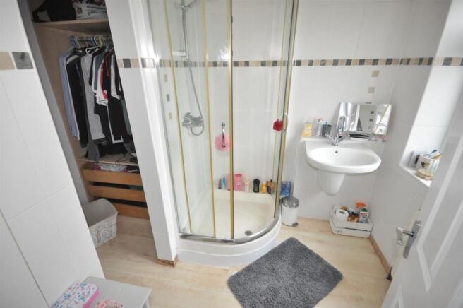 ENSUITE SHOWER ROOM