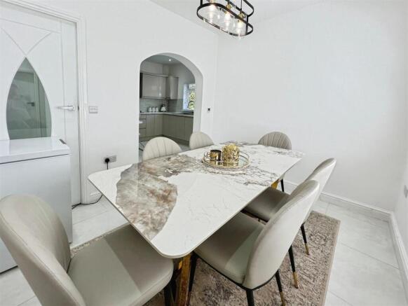 2 bed Detached Bungalow for sale Image 10