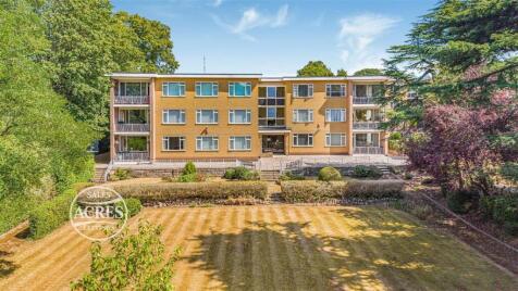 Seymour Gardens, Four Oaks, Sutton Coldfield