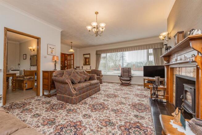 Scraptoft-Lane-Leicester-bungalow-IMG_8069.jpg