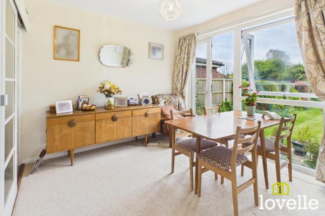 4 bed Detached for sale Image 11
