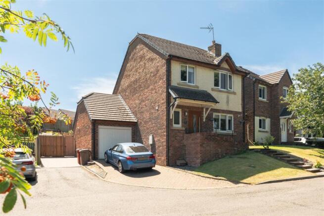 6 Stoneham Close (9 of 40).jpg