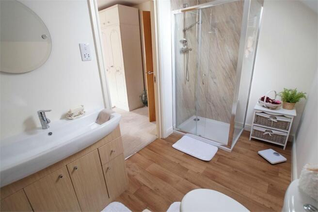 En-Suite Shower Roo