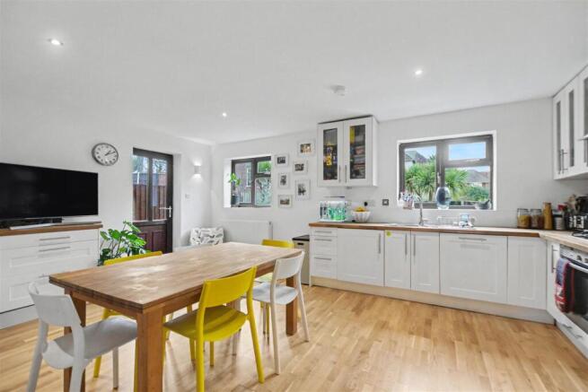 Kitchen Diner_1.jpeg