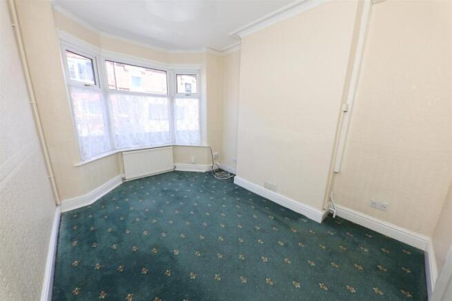3 bed Terraced for sale Image 6