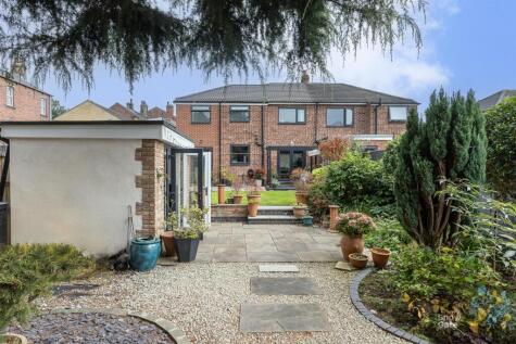 Towngate Grove, Mirfield