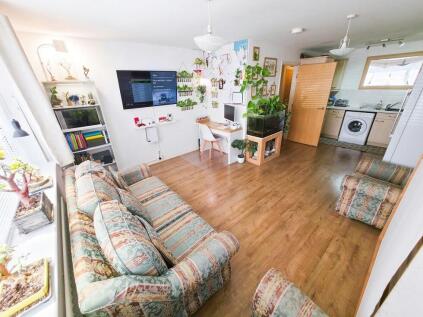 Phoenix Court, Chertsey Road, Lower Feltham, TW13TW3
