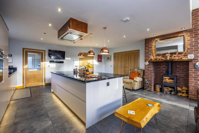 Greenacres, Ravenshead, NG15 photo 4