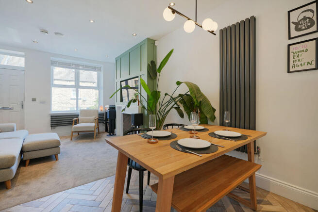 3 bed Terraced for sale Image 8