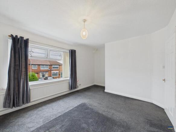 3 bed Semi-Detached for sale Image 9