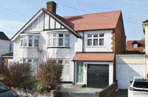 26, Pembridge Avenue, Twickenham TW2 6AE